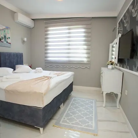 Hotel Little Palace Blue