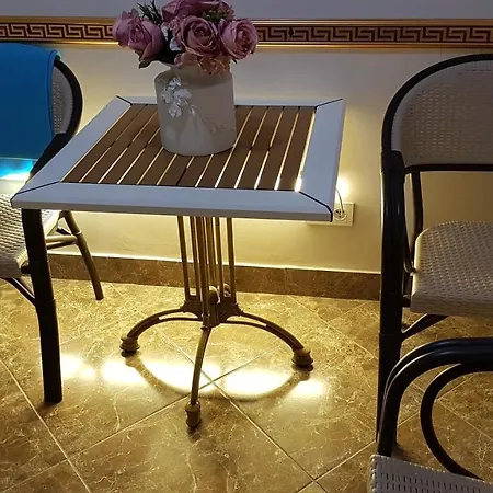 Little Palace Blue Hotel 2*