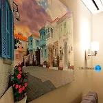 Little Palace Blue 2*