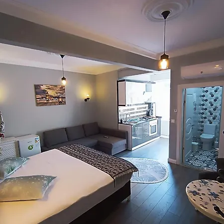 Little Palace Blue Istanbul