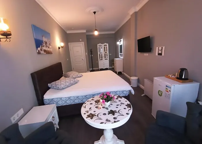 Ξενοδοχείο Little Palace Blue