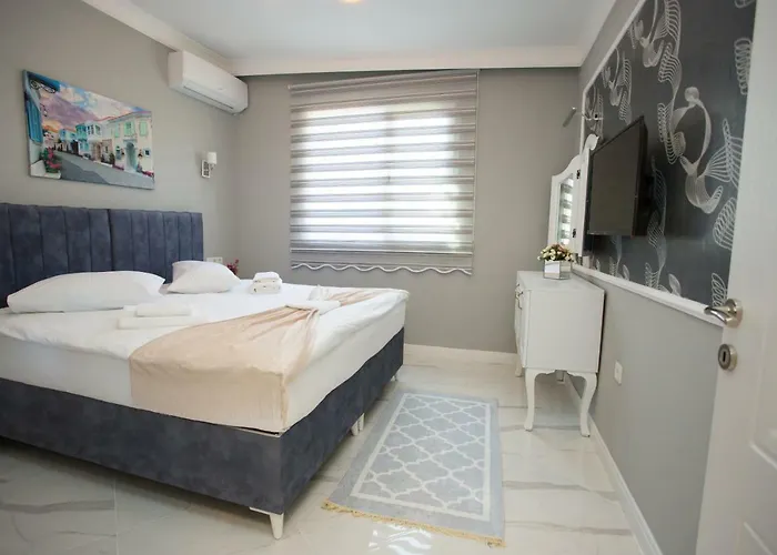 Ξενοδοχείο Little Palace Blue