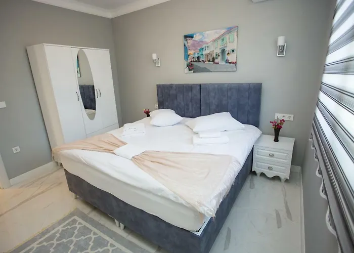 Ξενοδοχείο Little Palace Blue