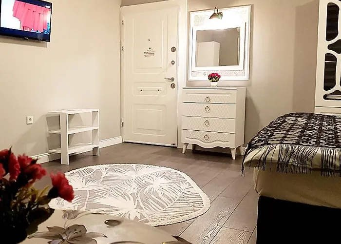 Ξενοδοχείο Little Palace Blue