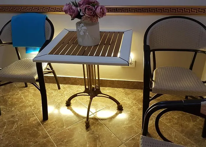 Little Palace Blue Szálloda 2*